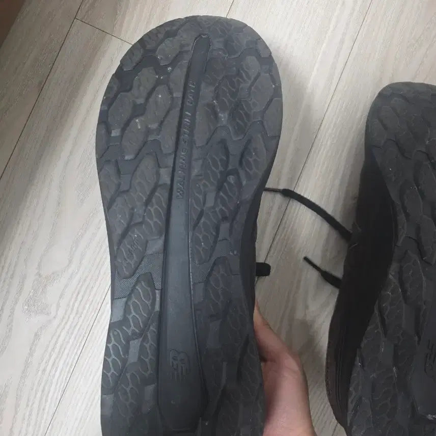 [SOLD OUT] [285] 뉴발란스 880v7 브라운 MW880BD7 1회착