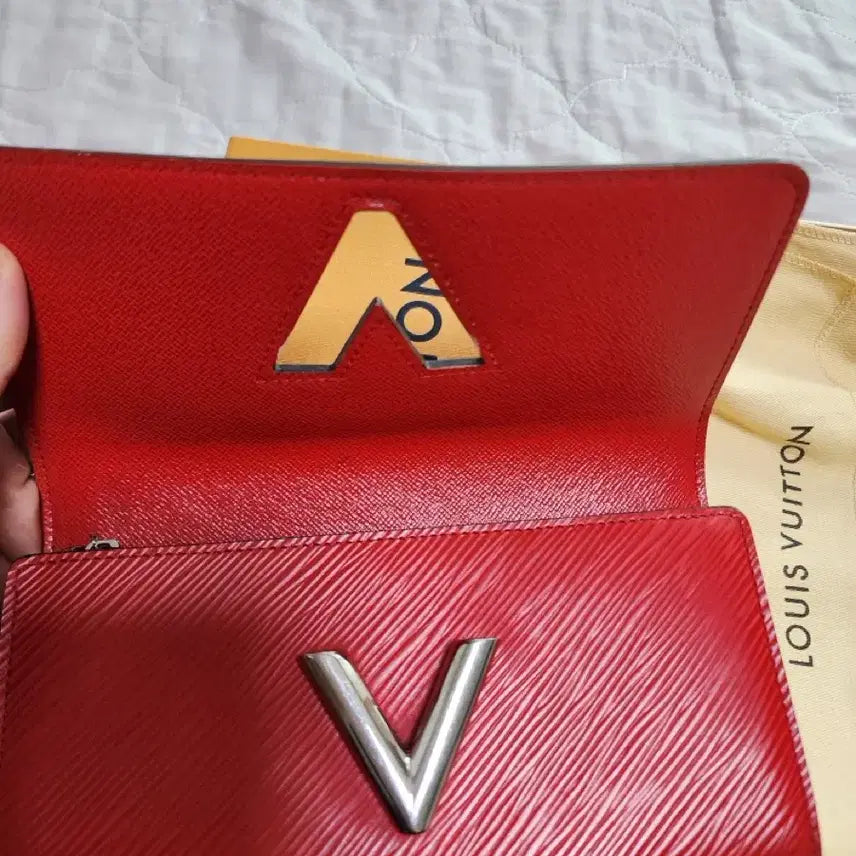 [BUNJANG] Louis Vuitton Twist Long Wallet Red / 루이비통 트위스트 장지갑 레드