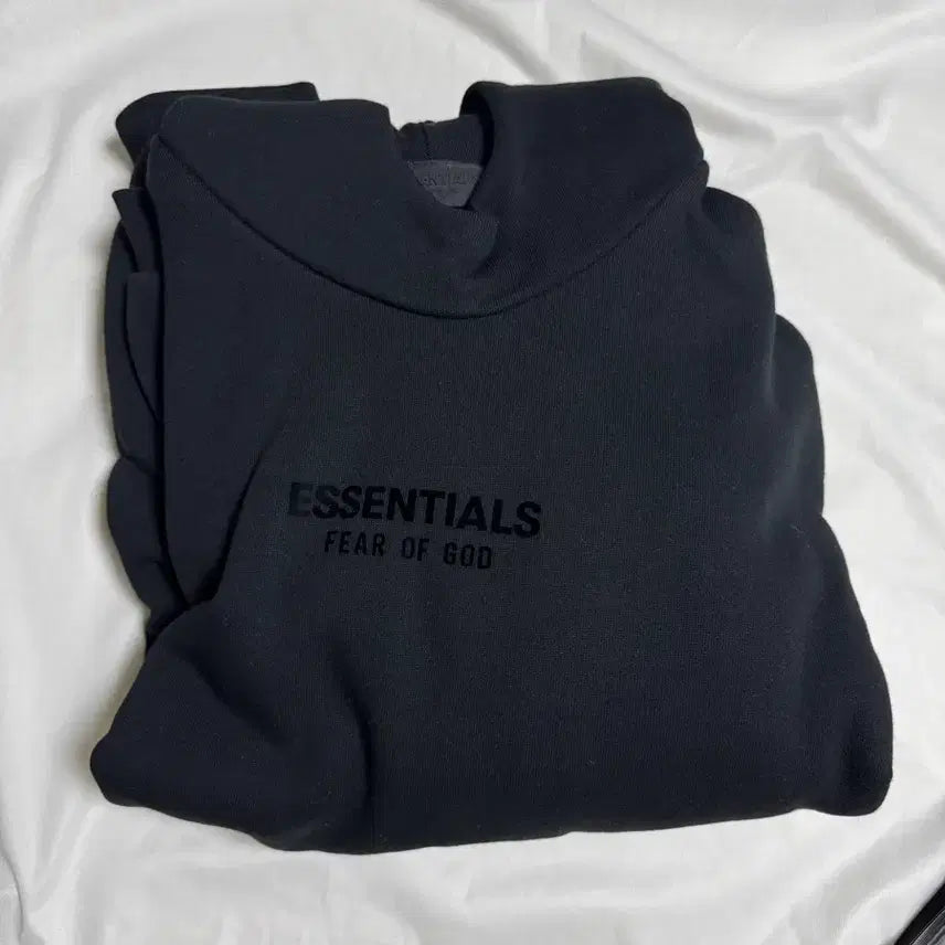 [BUNJANG] Essentials Black Hoodie (S) - New / 에센셜 블랙 후드티 s 새제품