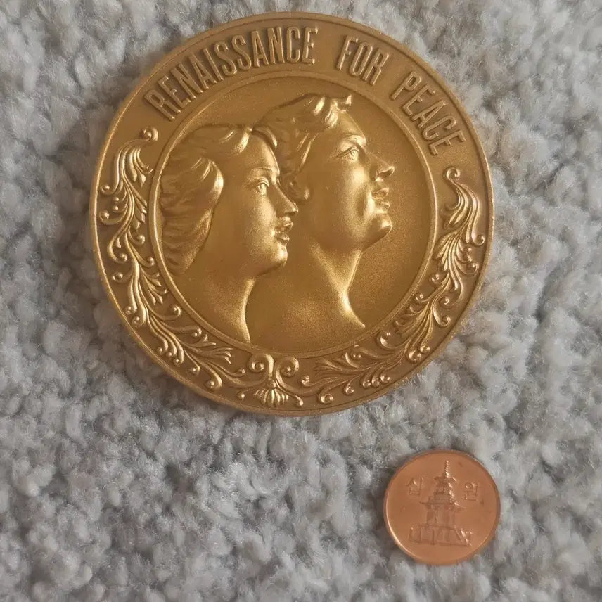 [BUNJANG] Renaissance Peace Medal / 르네상스 평화 메달