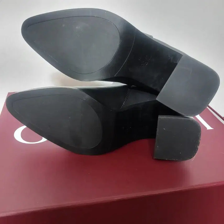 [BUNJANG] Zara Black Leather Ankle Boots Heels Shoes / 새상품 zara 자라 블랙 가죽 구두 앵클 부츠 힐 슈즈 35 225