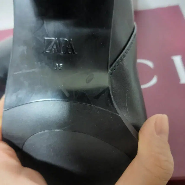 [BUNJANG] Zara Black Leather Ankle Boots Heels Shoes / 새상품 zara 자라 블랙 가죽 구두 앵클 부츠 힐 슈즈 35 225