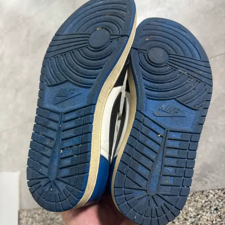 [BUNJANG] Nike Air Jordan 1 Travis Scott / 나이키 조던1 트래비스스캇 260(마지막급쳐)