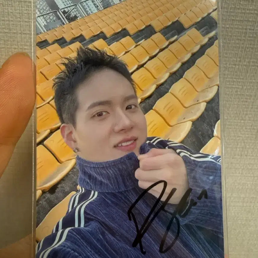 [BUNJANG] BTOB Peniel Signed Photocard / 비투비 프니엘 사인포토카드