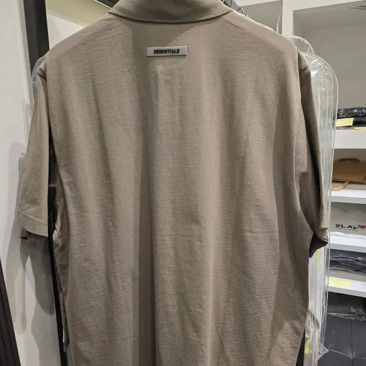 [BUNJANG] Fear of God Essentials Reflective Short Sleeve Polo Shirt / 피어오브갓 에센셜 리플렉티브 반팔 폴로티