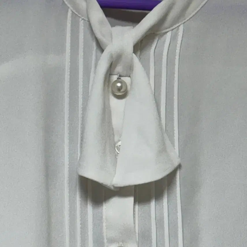 [BUNJANG] White Ribbon Blouse / 화이트 리본 블라우스 긴팔