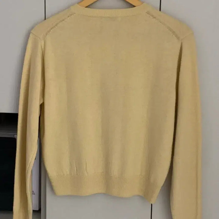 [BUNJANG] D.M.B Butter Knit Sweater / 디엠버 버터 봄니트