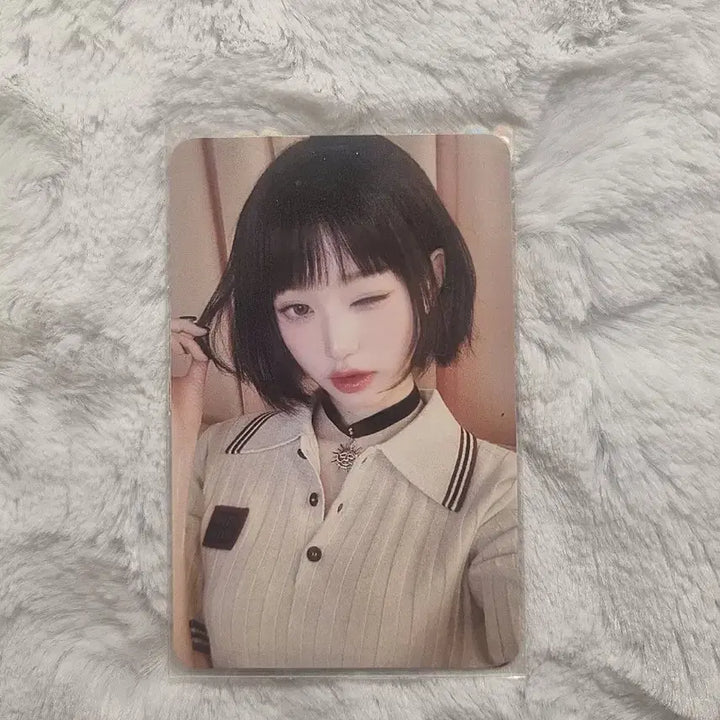 [SOLD OUT] 아이브 장원영 Hapa Kristin 포카(정가 5,000원)