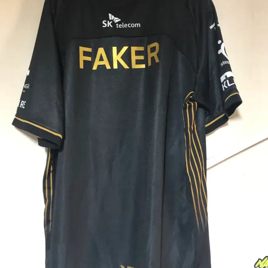 [SOLD OUT] 2XL 티원 월즈 유니폼 페이커