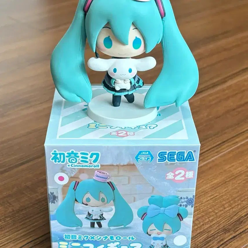 [BUNJANG] Sega Hatsune Miku Cinnamoroll Mini Figure / 세가 하츠네 미쿠 시나모롤 미니 피규어