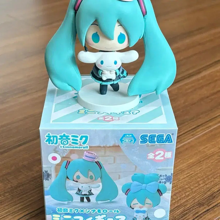 [BUNJANG] Sega Hatsune Miku Cinnamoroll Mini Figure / 세가 하츠네 미쿠 시나모롤 미니 피규어