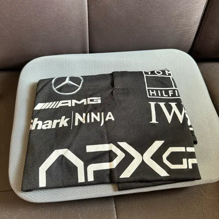 [SOLD OUT] AMG 토미힐피거 블랙 반팔 폴로티