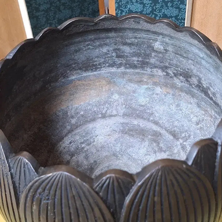 [BUNJANG] Large Antique Lotus Flower Bronze Incense Burner / 오래된 연꽃모양동 향완 대형