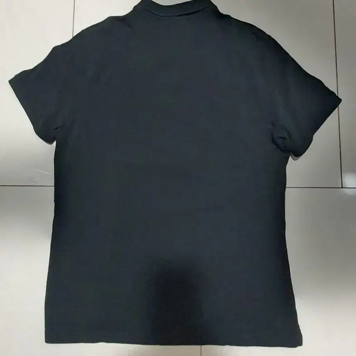 [SOLD OUT] 버버리 블랙 카라티 8004581