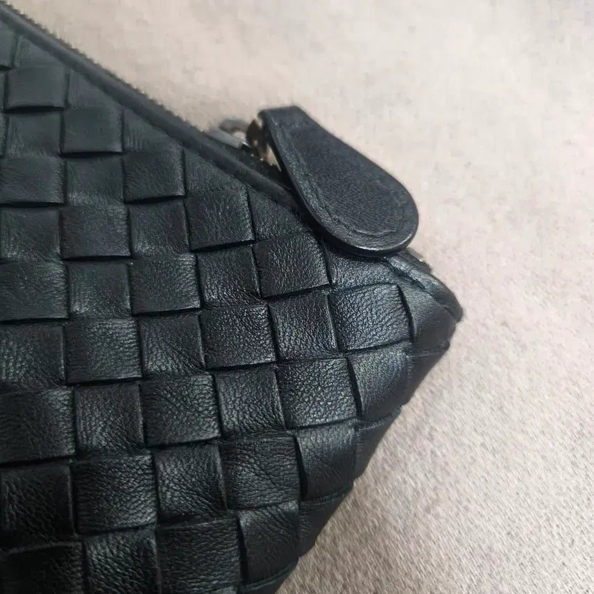 [BUNJANG] Bottega Veneta Intrecciato Black Clutch Bag / 보테가 베네타 인트레치아토 블랙 클러치백. 정품입니다 구성품 더스트백 설