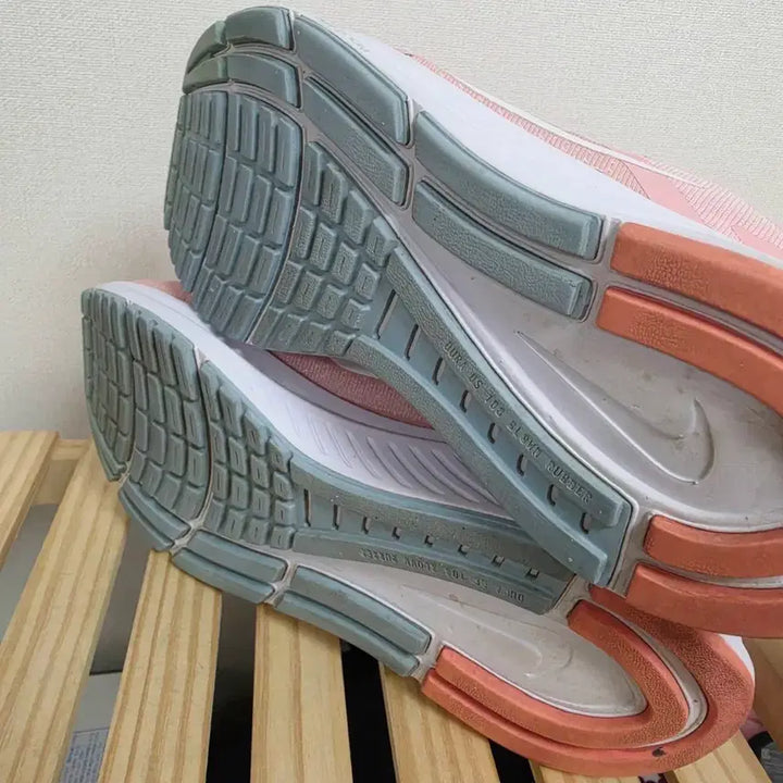 [BUNJANG] Nike Air Zoom Structure 23 Running Shoes / 235나이키 에어 줌 스트럭처23 런닝화 -