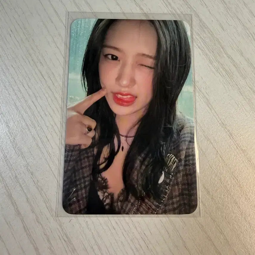[BUNJANG] IVE Yujin EMPATHY Withmu Photocard / 아이브 유진 엠파시 위드뮤 포카 판매