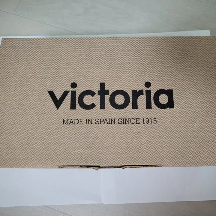 [BUNJANG] Victoria High Sneakers 255 (New) / 빅토리아 하이 스니커즈 255(새상품)