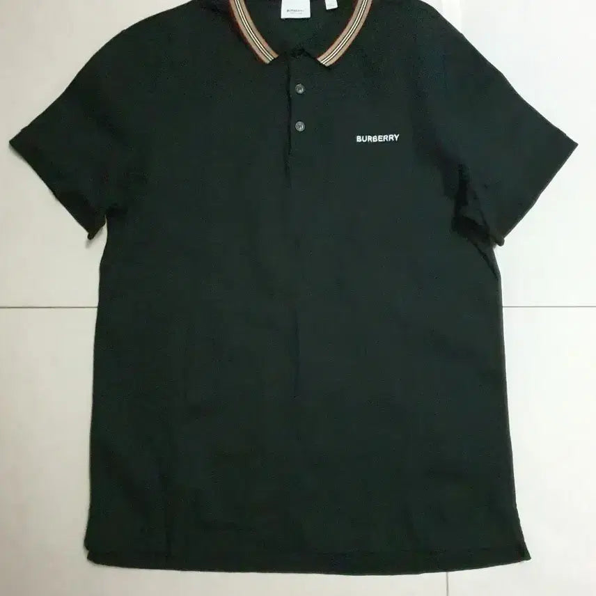 [BUNJANG] Burberry Black Polo Shirt 8007694 / 버버리 블랙 카라티 8007694