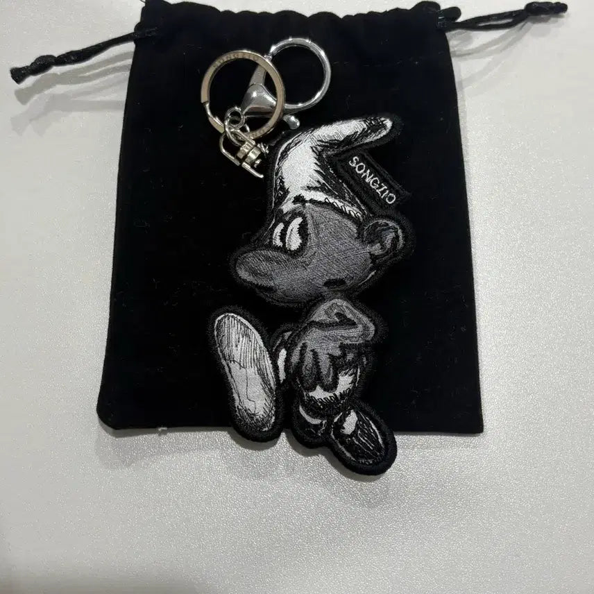 [BUNJANG] Songzio x Smurf Collaboration Keyring / 송지오x스머프 콜라보 키링 판매합니다