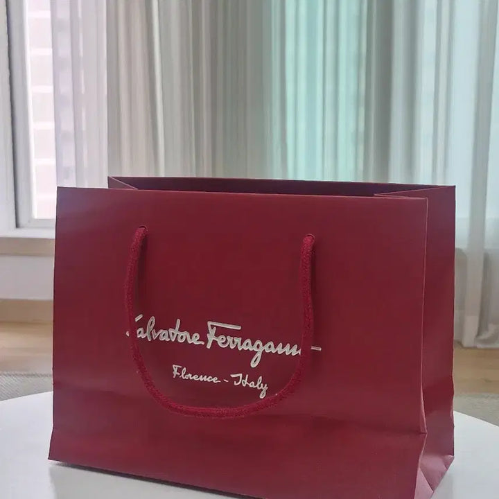 [BUNJANG] Ferragamo Gancini Bifold Wallet - Orange / 페라가모 간치니 반지갑 오렌지 새상품 풀박스