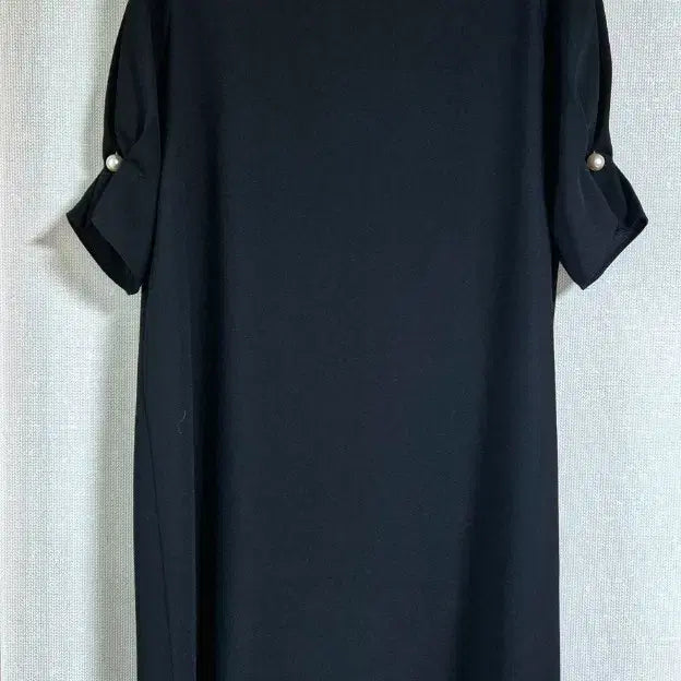 [BUNJANG] Black Pearl Embellished Drape Dress / 블랙 진주 장식 원피스