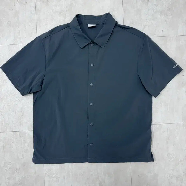 [BUNJANG] Columbia Charcoal Nylon Short Sleeve Shirt / 