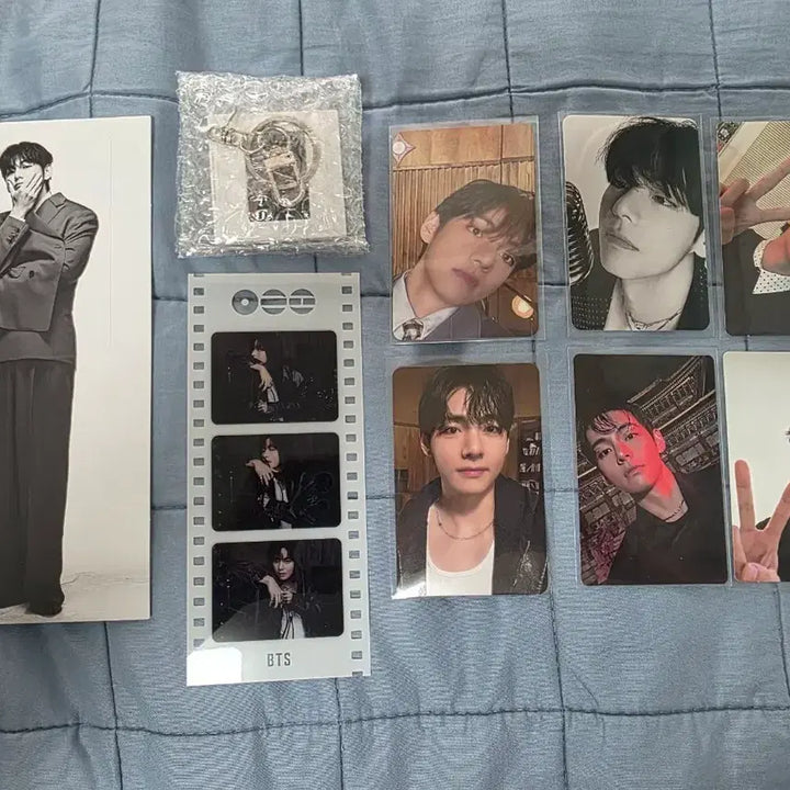 [SOLD OUT] 방탄소년단 bts 아리랑 태형 포카 세트 + 예판 a, b,마운트키링