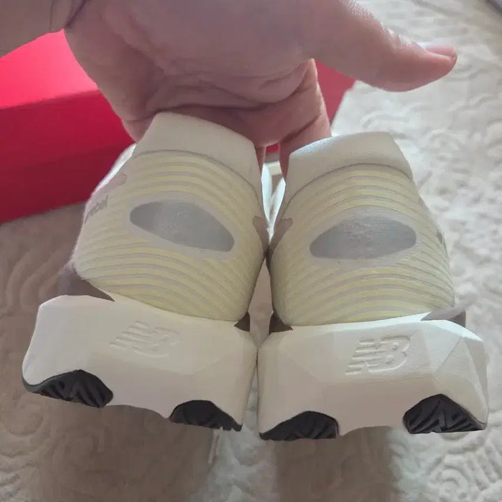 [SOLD OUT] 뉴발란스 러닝화 퓨어셀 레벨 v5 레벨5 275 2e 와이드