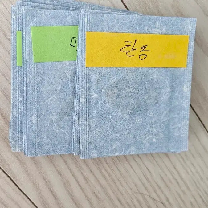 [BUNJANG] Pokemon Season 1 Tteokbokki Seal - Trading/Selling / 포켓몬 띠부씰 교환/ 판매