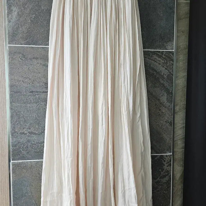 [BUNJANG] Ivory Long Skirt / 아이보리 롱 스커트