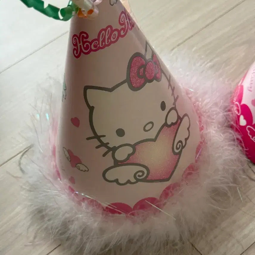 [BUNJANG] Hello Kitty Cone Hat Set / 고전 헬로키티 꼬깔콘