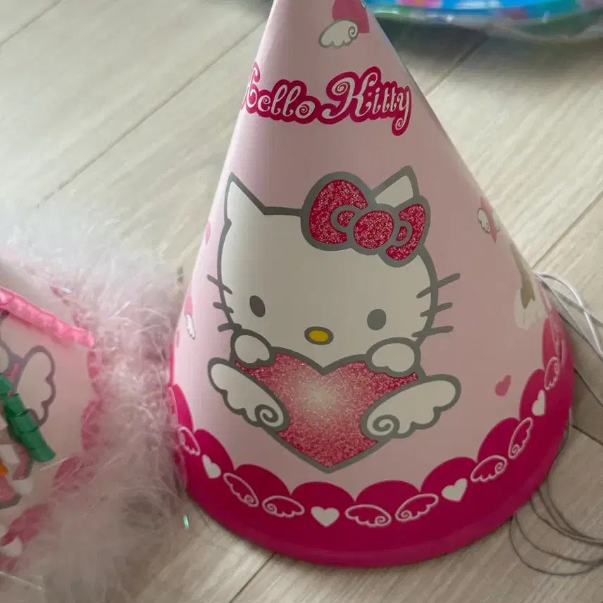 [BUNJANG] Hello Kitty Cone Hat Set / 고전 헬로키티 꼬깔콘