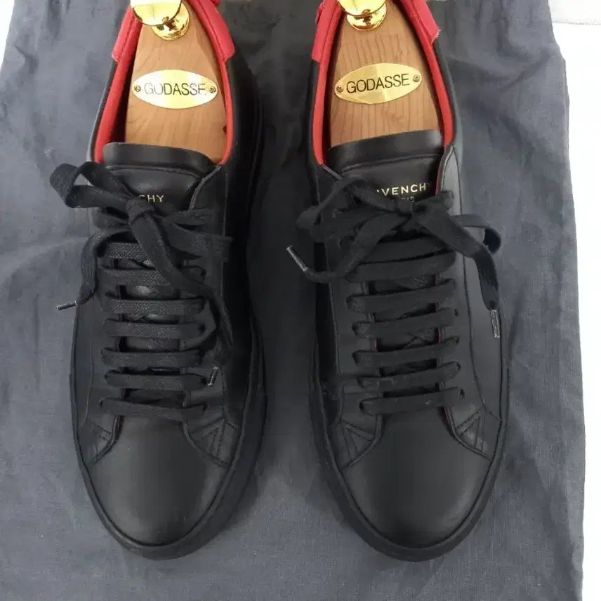 [BUNJANG] Givenchy Sneakers (250mm) / 지방시스니커즈 250사이즈