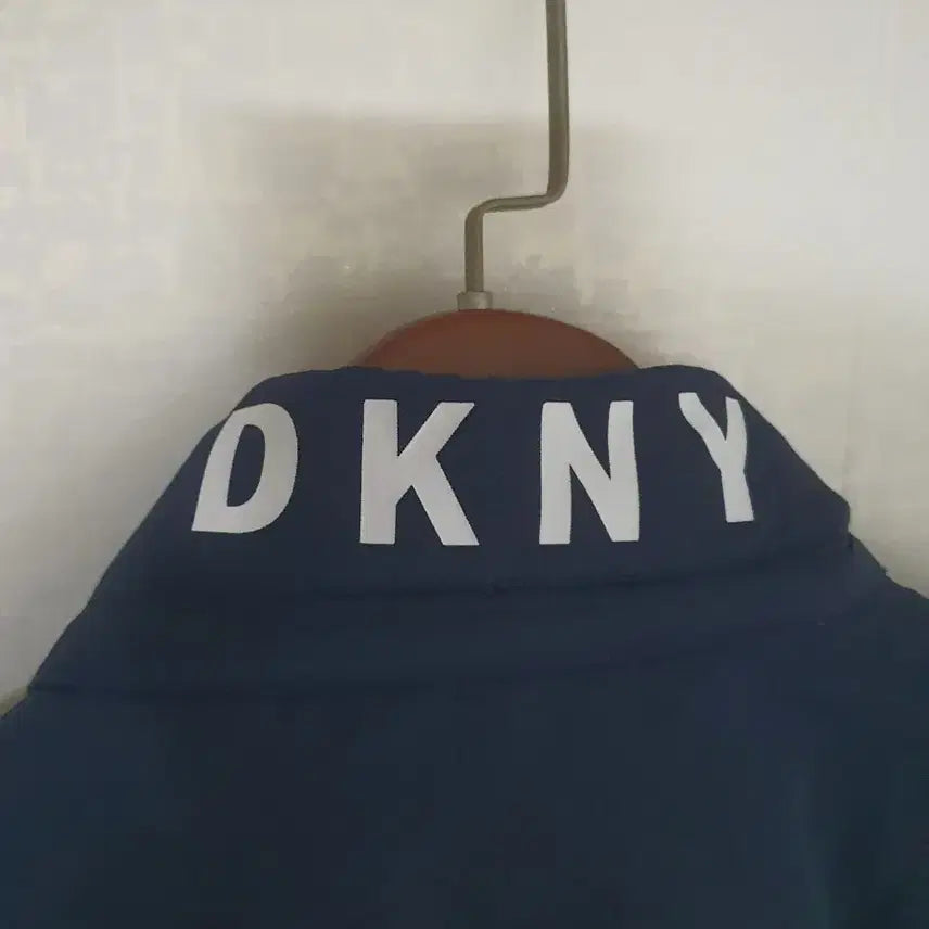 [BUNJANG] DKNY Navy Windbreaker Jacket M / DKNY 네이비 바람막이 자켓 M