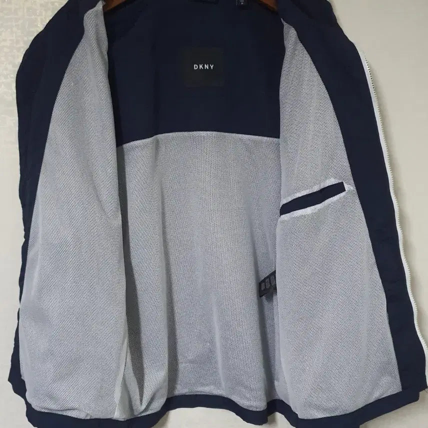 [BUNJANG] DKNY Navy Windbreaker Jacket M / DKNY 네이비 바람막이 자켓 M