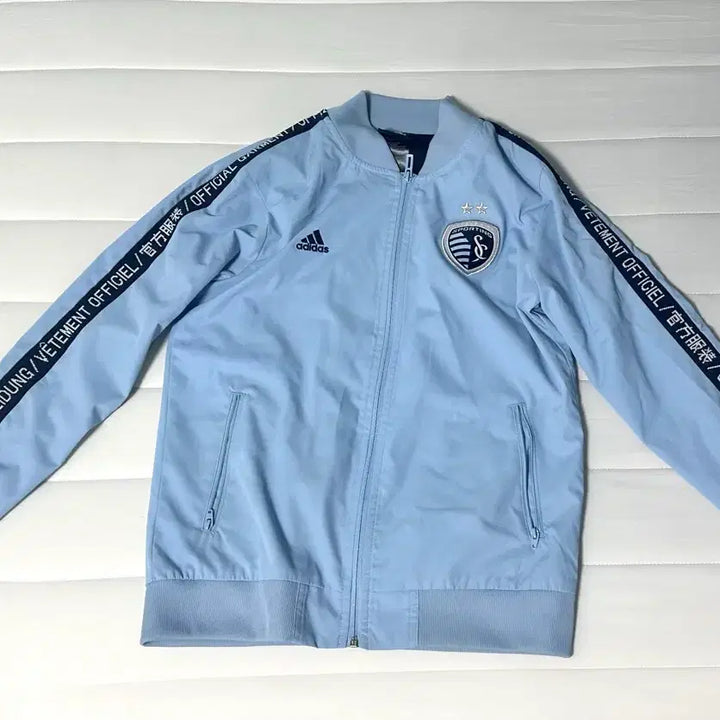 [SOLD OUT] 아디다스 빈티지 스카이블루 시나모롤깔 져지 서브컬쳐