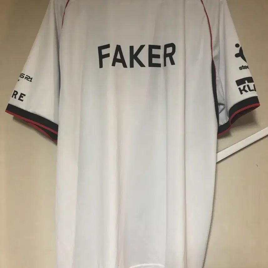 [SOLD OUT] 2XL 티원 유니폼 페이커 마킹
