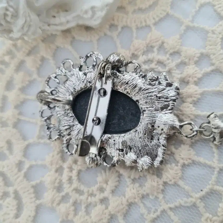 [BUNJANG] Antique Cameo Stone Brooch/Necklace / 엔틱 카메오 스톤 브로치겸목걸이(새상품)