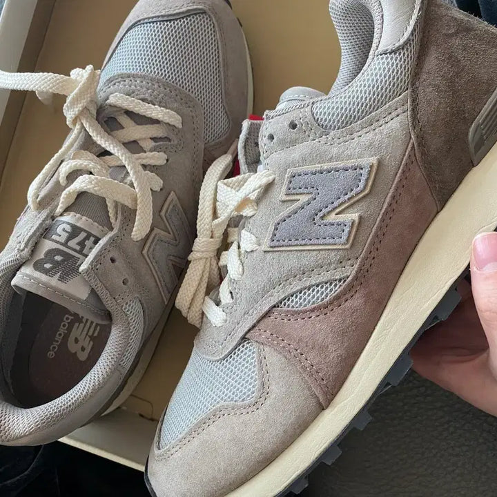 [BUNJANG] New Balance Aurari 475 Shoes (250mm) / 뉴발란스 오라리 475(250사이즈)