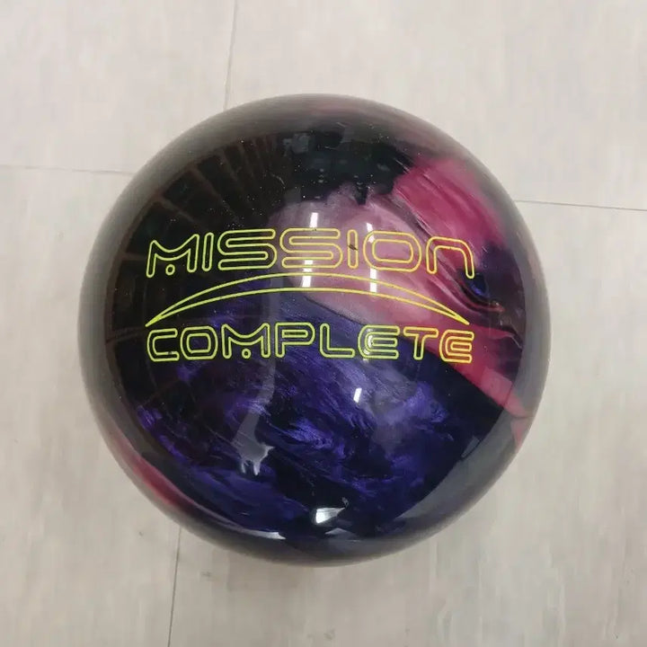 [BUNJANG] Used Mission Complete Bowling Ball (Plugging Ball) - 15lb / 중고볼링공 15p 미션컴플리트(플러깅볼)