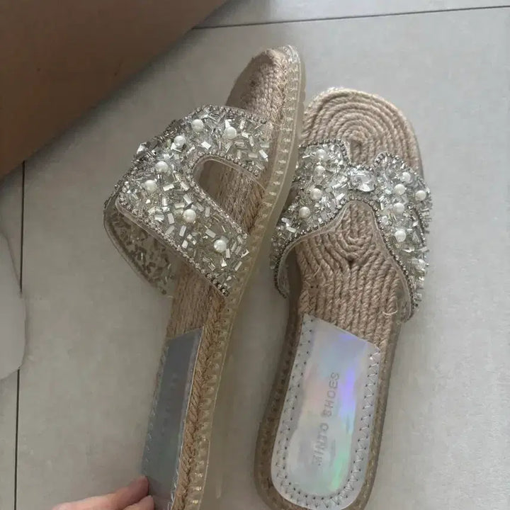 [BUNJANG] Minto Shoes Rattan Jewel Embellished Sandals / MINTO SHOES 샌들 + 풀박스245