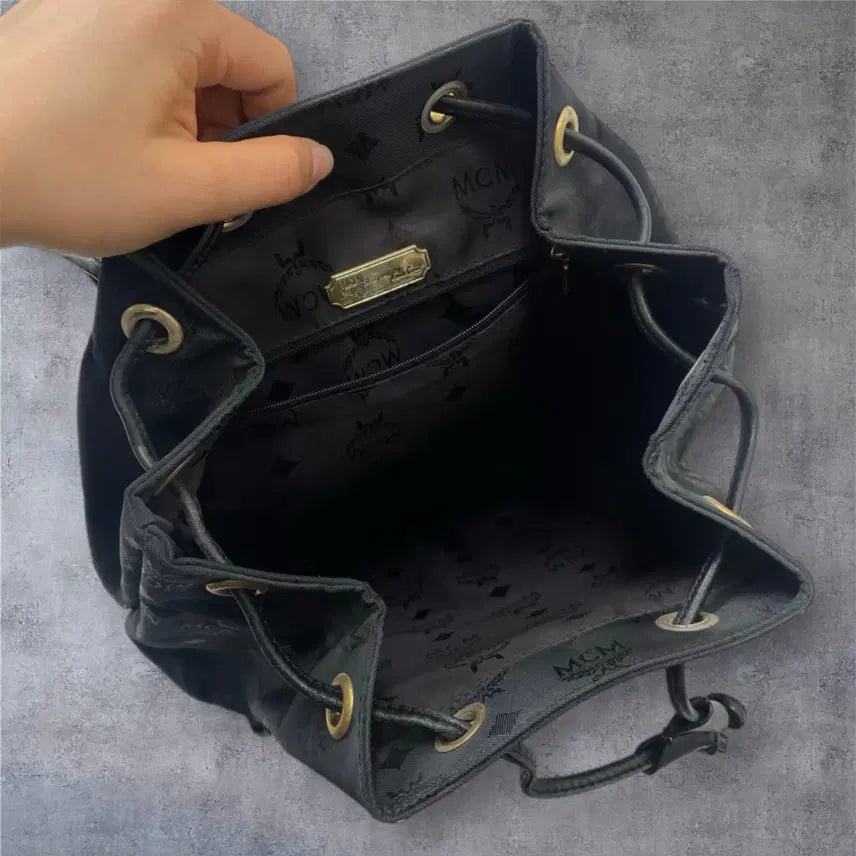 [BUNJANG] MCM Monogram Pocket Backpack / 엠씨엠 Mcm 블랙 모노그램 포켓 백팩