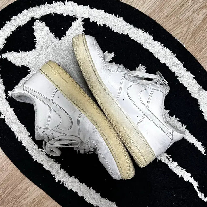 [BUNJANG] Nike Air Force 1 White 275mm Sneakers / 나이키 에어포스1 올백 275