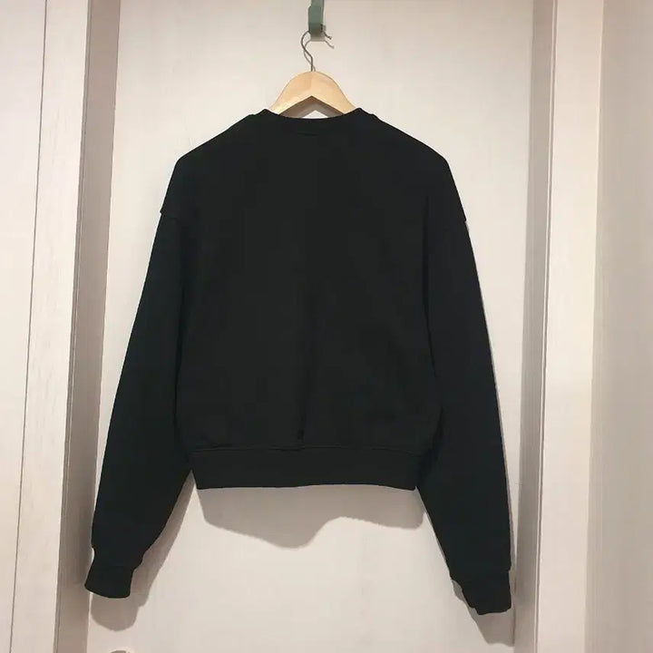 [BUNJANG] Mavenmuse Logo Printed Black Sweatshirt / 메이븐뮤즈 맨투맨 판매