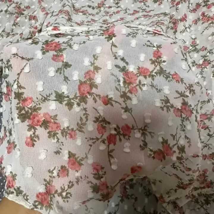 [BUNJANG] Floral See-Through Blouse / (꽃놀이 때 딱!!) 플라워 시스루 블라우스