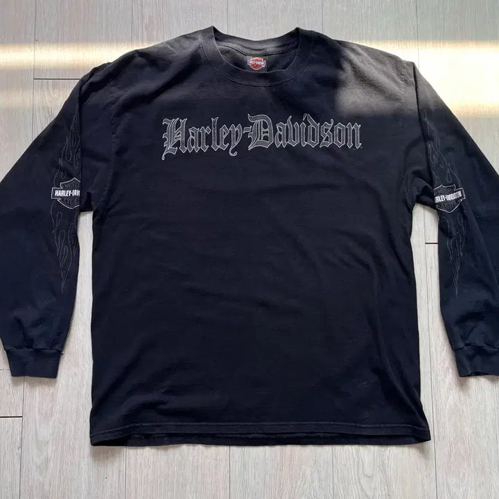 [BUNJANG] Harley-Davidson Old English Black Flame Long Sleeve XL / 07 할리 데이비슨 올드 잉글리시 블랙 플레임 롱슬리브
