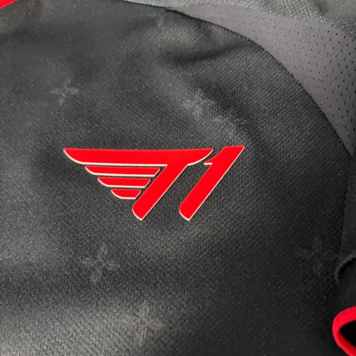 [BUNJANG] T1 2025 Valorant 1st Champion Jersey / T1 티원 2025 1st 유니폼 발로란트