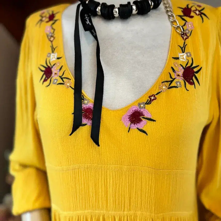 [BUNJANG] Yellow Flower Embroidery Long Dress / 옐로우 플라워 자수 롱 원피스