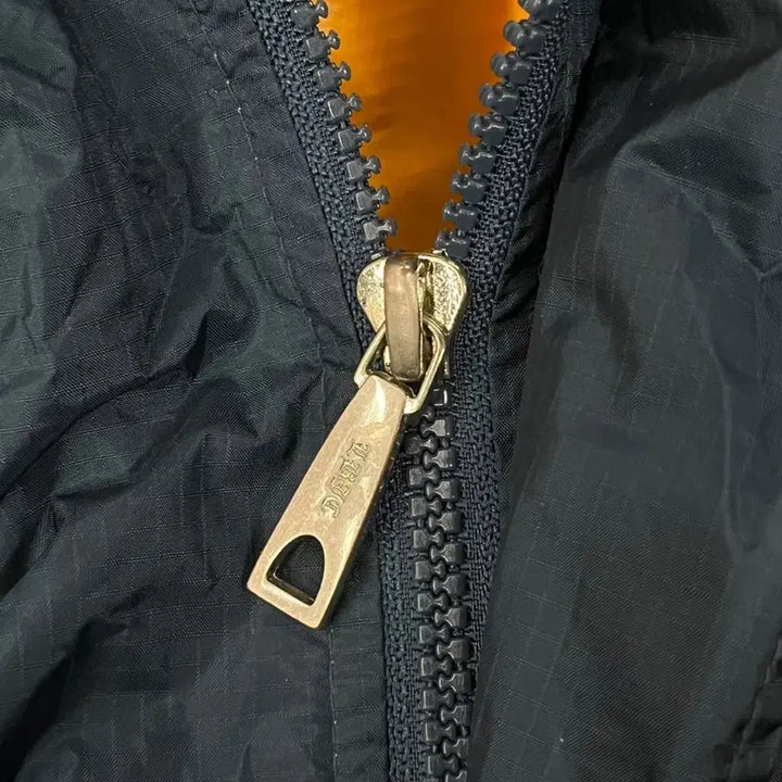 [BUNJANG] LBJC Navy Hooded Windbreaker Jacket / [정품/M] LBJC 네이비색 후드 바람막이 점퍼